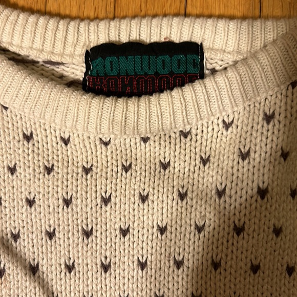 IRONWOOD Sweater (not Trading Company) - Picture 5 of 6